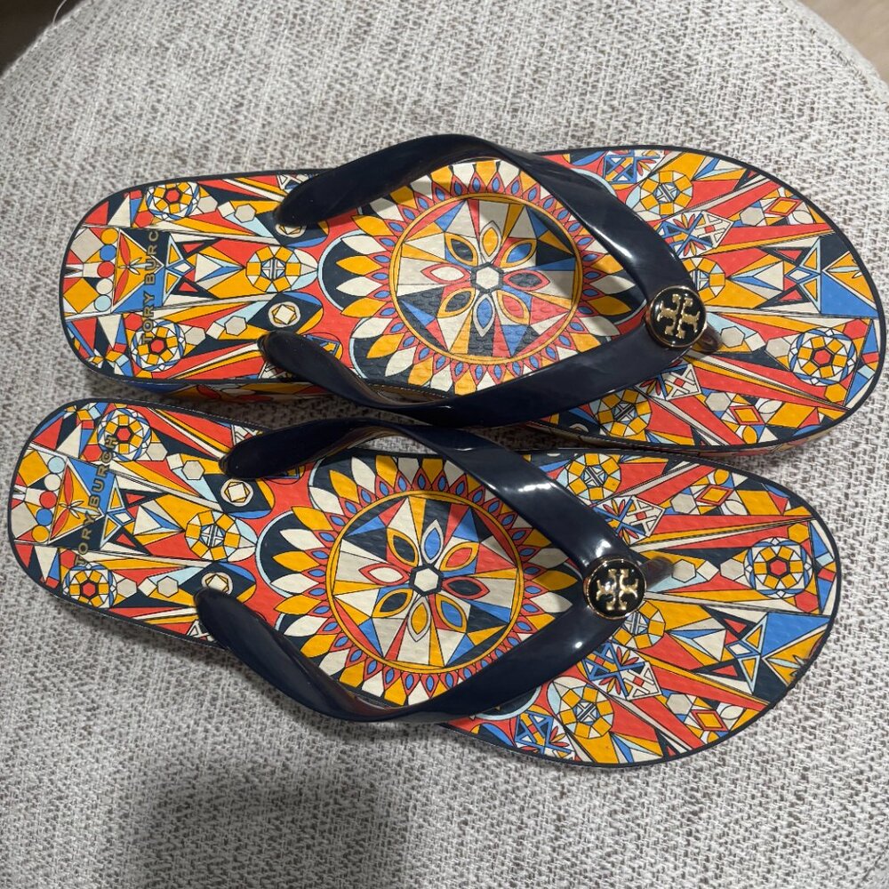 TORY BURCH PSYCHEDELIC GEO PATTERN WEDGE  SIZE 9 NEW - Picture 2 of 11